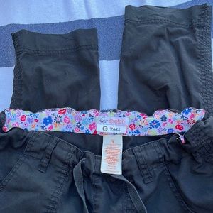 Koi Stretch scrub pants - size small tall. Black.